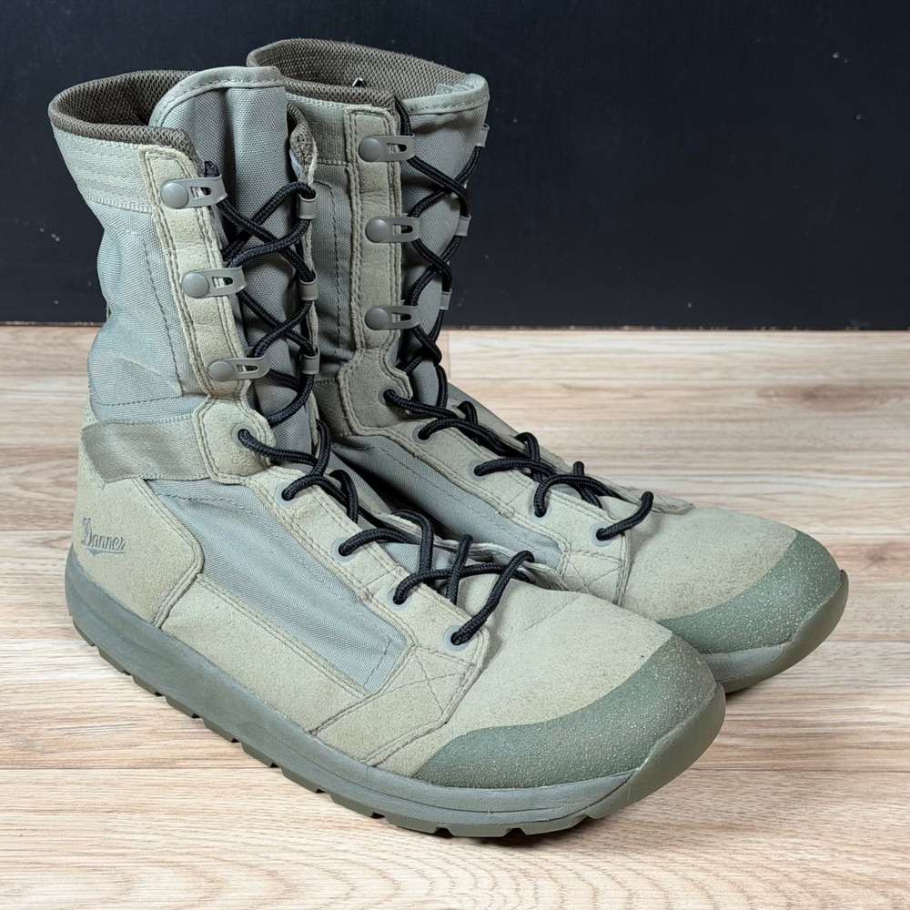 Danner Tachyon Boots Men Size 10.5 Sage Green Suede Military Combat Hiking 50132